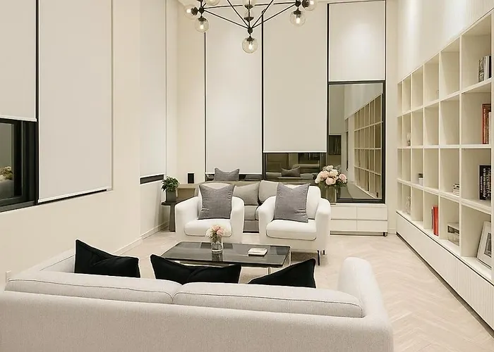 Incredible Loft With High Ceiling Apartment Bangkok